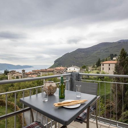 Residence La Villa Cuore Tignale Exteriör bild